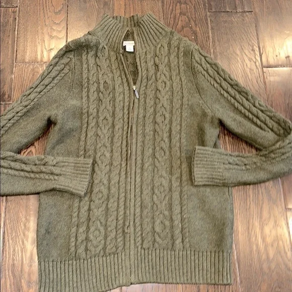 L.L. Bean Olive Green Knit zippered Sweater size small - Picture 4 of 8